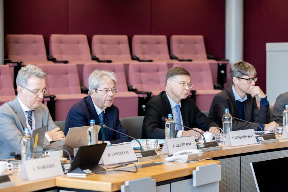 Meeting between Valdis Dombrovskis, Executive Vice-President of the European Commission, Paolo Gentiloni, European Commissioner, and Pierre Gramegna, Managing Director of the European Stability Mechanism (ESM)
