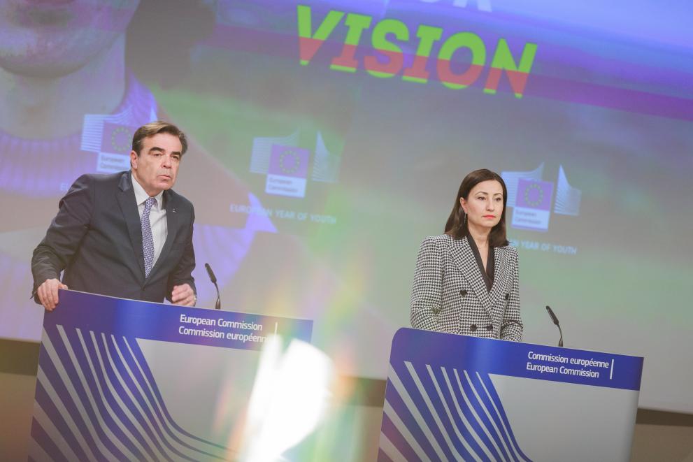 Read-out of the weekly meeting of the von der Leyen Commission by Margaritis Schinas, Vice-President of the European Commission, and Iliana Ivanova, European Commissioner, on the 2022 European Year of Youth