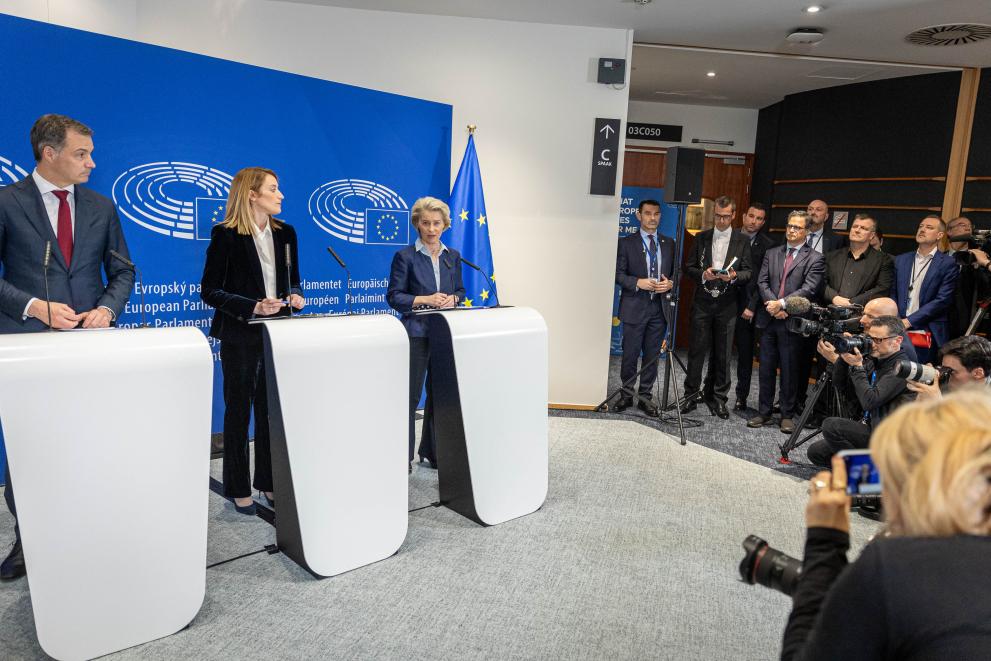 Press conference by Alexander De Croo, Belgian Prime Minister, Roberta Metsola, President of the European Parliament, and Ursula von der Leyen, President of the European Commission, on the adoption of the Pact on Asylum and Migration