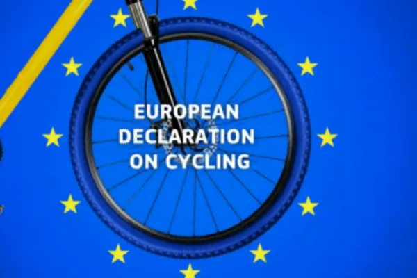 Τα θεσμικά όργανα της ΕΕ δεσμεύονται να ενισχύσουν την ποδηλασία σε όλη την Ευρώπη